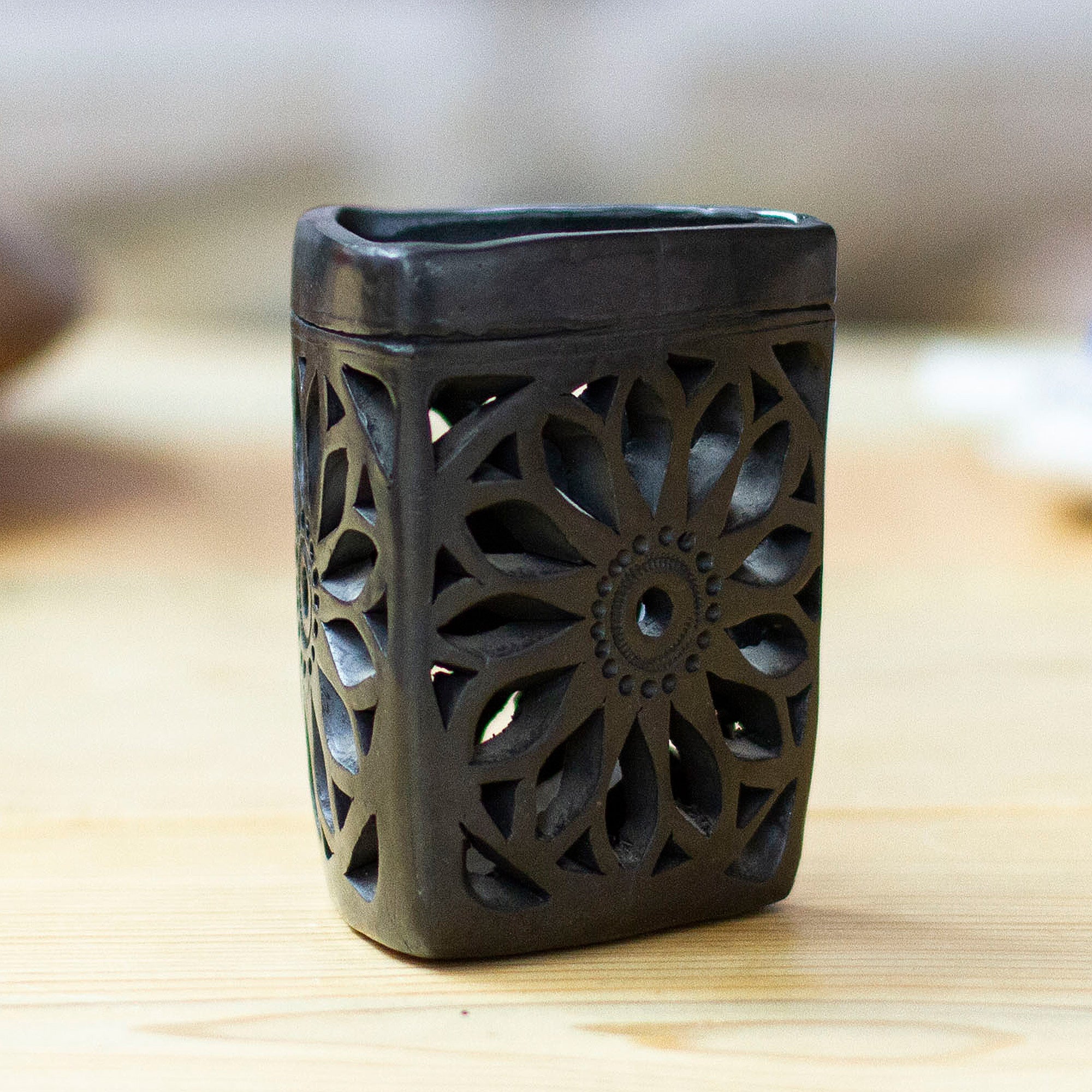 Oaxaca Barro Negro Triangular Floral Ceramic Pencil Holder - Oaxacan Dusk